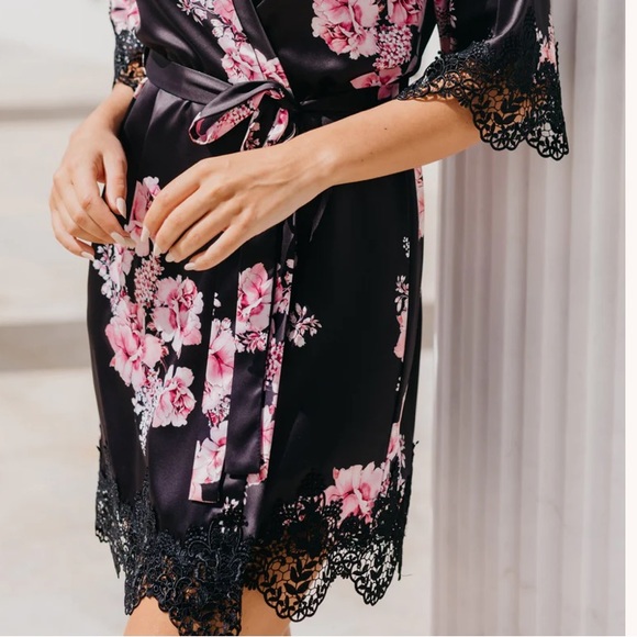 Le Rose floral robe - Picture 5 of 10